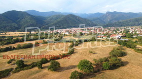 Tierra Kostenets, región Sofia