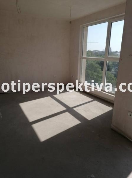 De vânzare  Studio Plovdiv , Ciuciuc Parij , 40 mp | 17909397