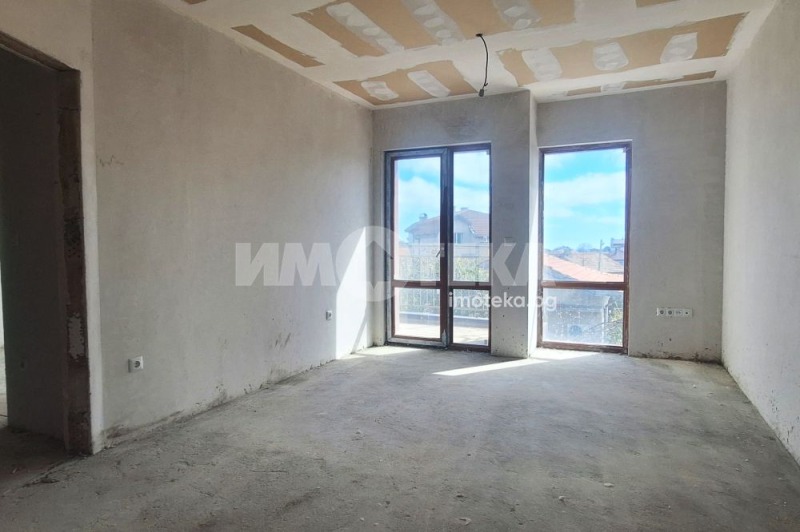 Продава 2-СТАЕН, гр. Варна, м-т Долна Трака, снимка 2 - Апартаменти - 52639559