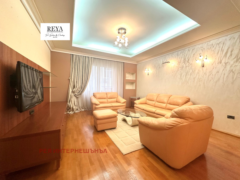 Продава  3-стаен град София , Център , 115 кв.м | 70196160
