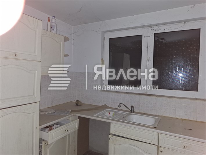 Продава КЪЩА, с. Оброчище, област Добрич, снимка 10 - Къщи - 55533259