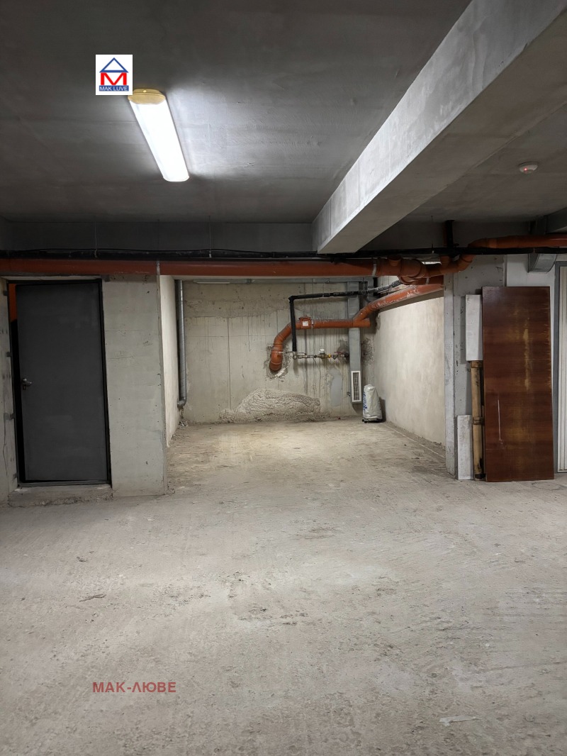 Продава ГАРАЖ, ПАРКОМЯСТО, гр. Варна, Зимно кино Тракия