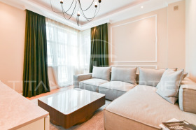 3+ chambres Tsentar, Sofia