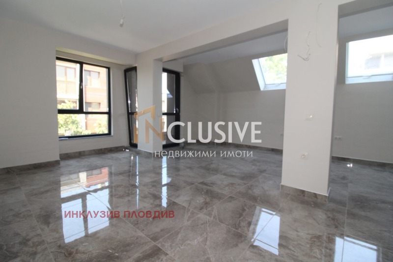 En venta  2 dormitorios Plovdiv , Tsentar , 122 metros cuadrados | 11687318