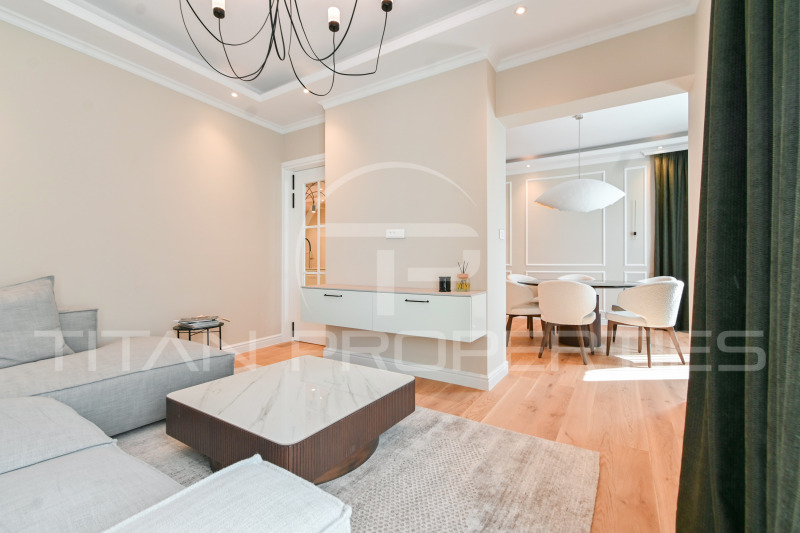 In vendita  3+ camere da letto Sofia , Tsentar , 148 mq | 83916504