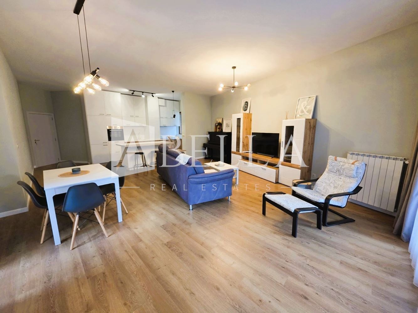 Продава 3-СТАЕН, гр. София, Изток