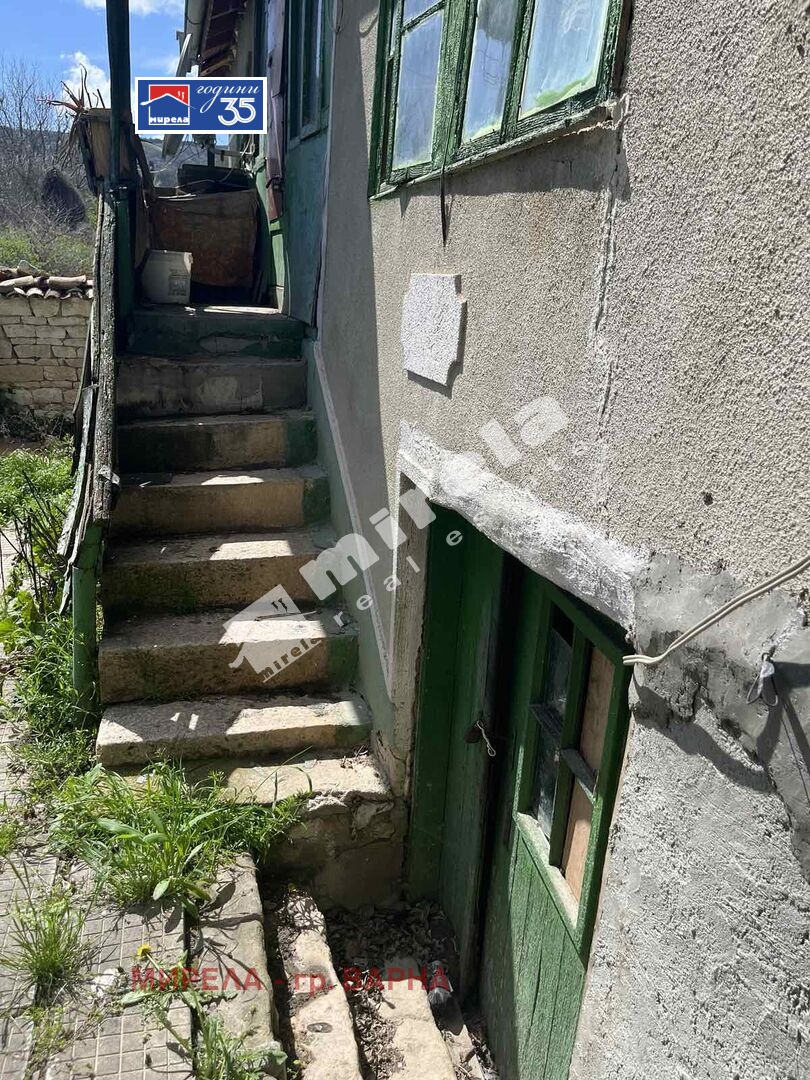 Продава КЪЩА, с. Невша, област Варна, снимка 6 - Къщи - 53603928