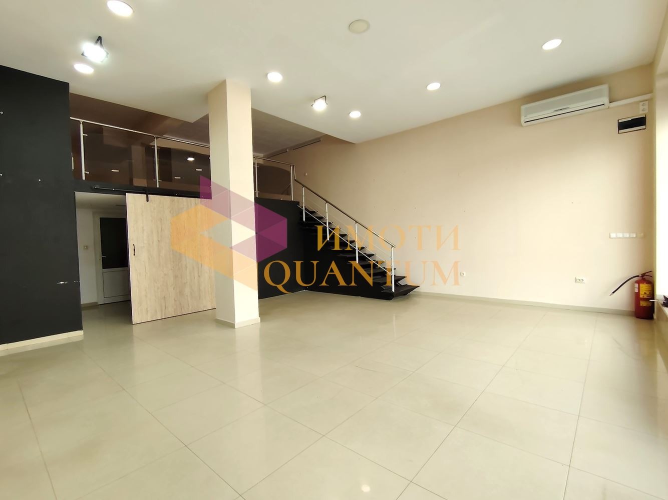 Продава МАГАЗИН, гр. Варна, ЖП Гара, снимка 3 - Магазини - 53643658