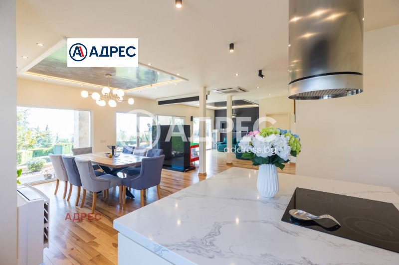 Продава КЪЩА, гр. Варна, м-т Акчелар, снимка 2 - Къщи - 50375734