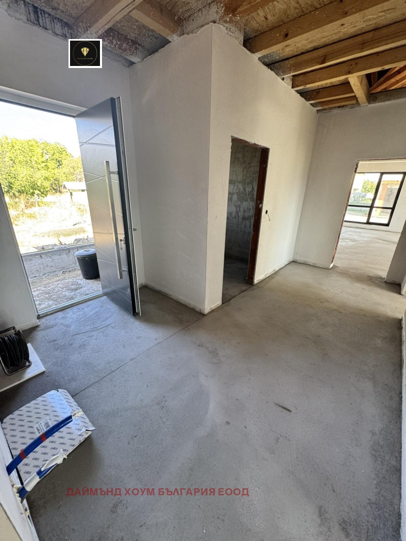 Продава  Къща град Пловдив , Остромила , 150 кв.м | 75438324 - изображение [4]