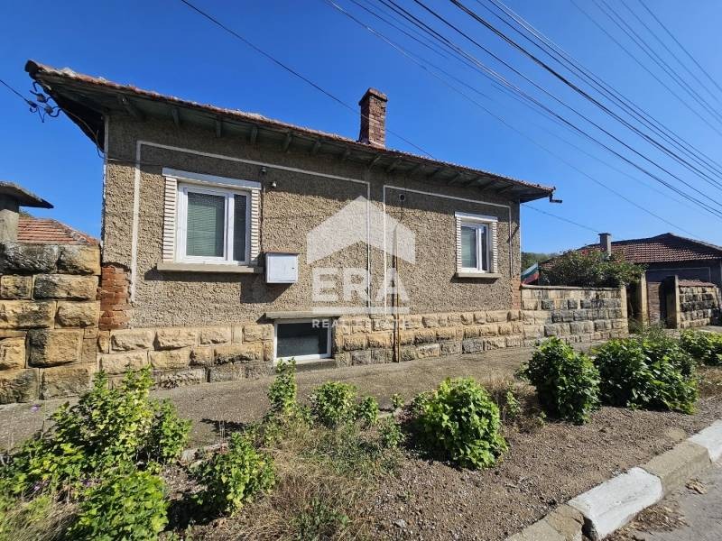 Продава КЪЩА, област Русе, с. Пиргово • 38800 € / 75886.20 лв. • 12506181 1