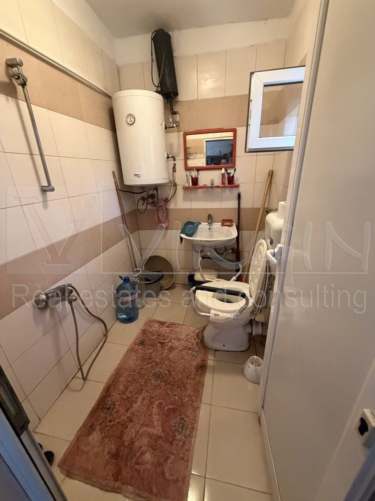 Продава КЪЩА, с. Гурково, област Добрич, снимка 15 - Къщи - 56079477
