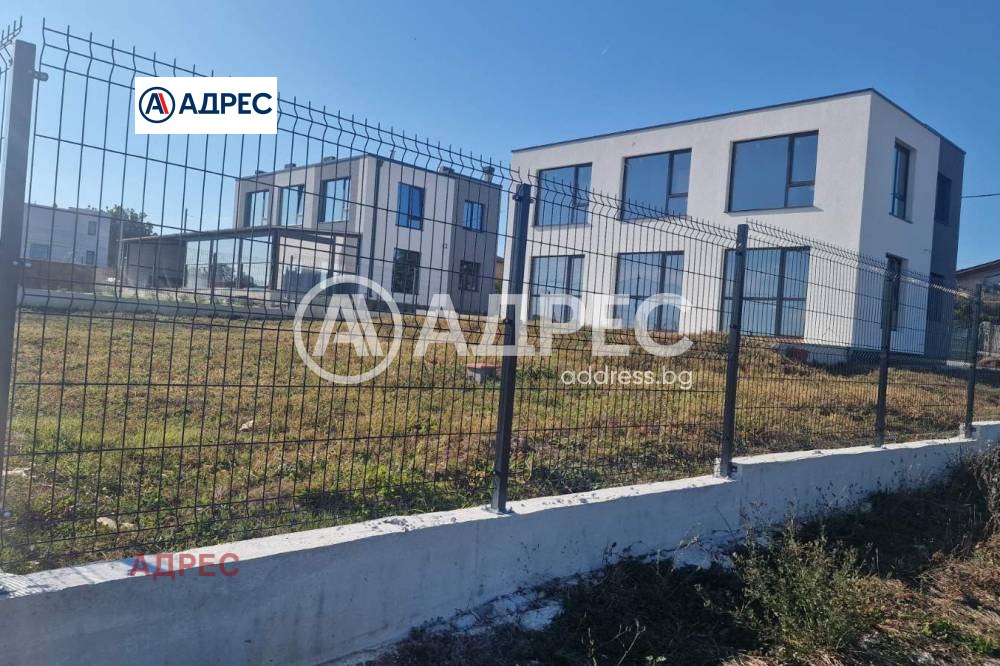 Продава КЪЩА, с. Близнаци, област Варна