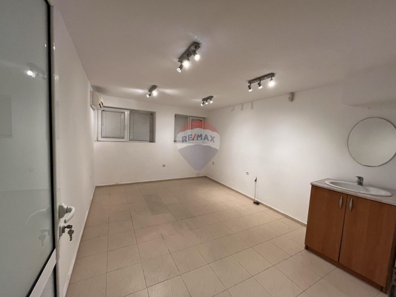 À vendre  Bureau Varna , HEI , 64 m² | 27445228 - image [12]