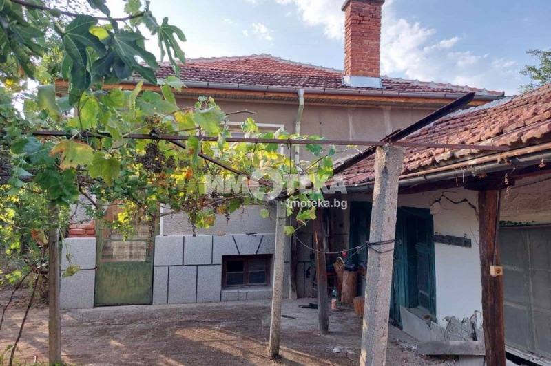 Продаја  Кућа регион Пловдив , Саединение , 1684 м2 | 42138826 - слика [2]