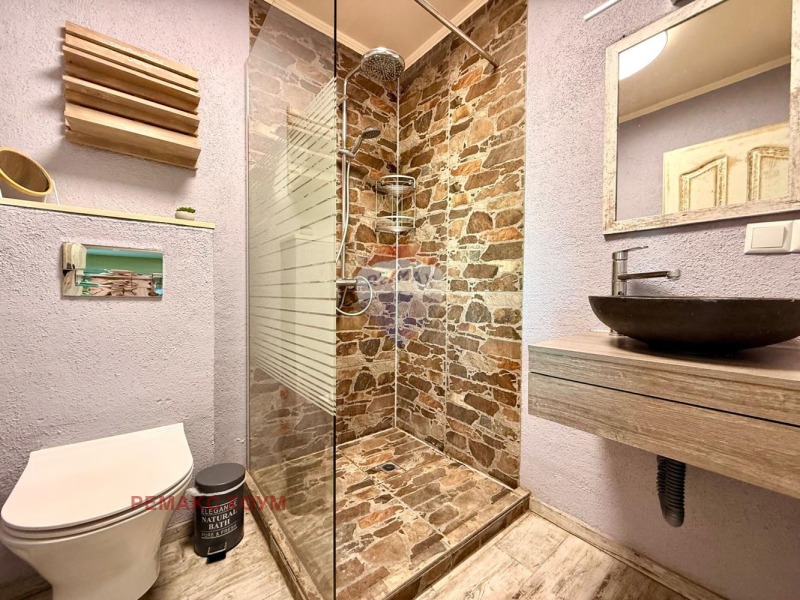 Продава КЪЩА, гр. Балчик, област Добрич, снимка 12 - Къщи - 53114686