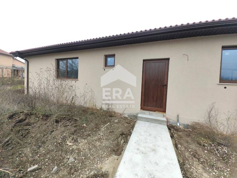 Продава КЪЩА, с. Червена вода, област Русе, снимка 2 - Къщи - 53917150