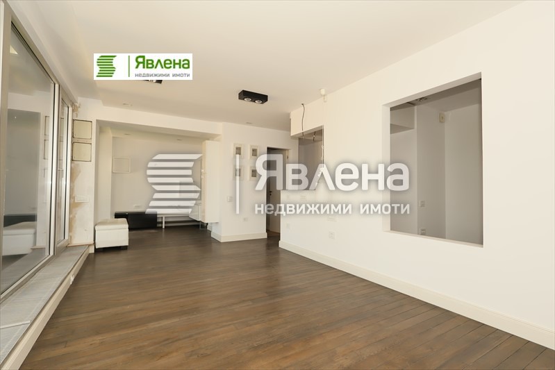 À vendre  1 chambre Sofia , Iztok , 77 m² | 70757588