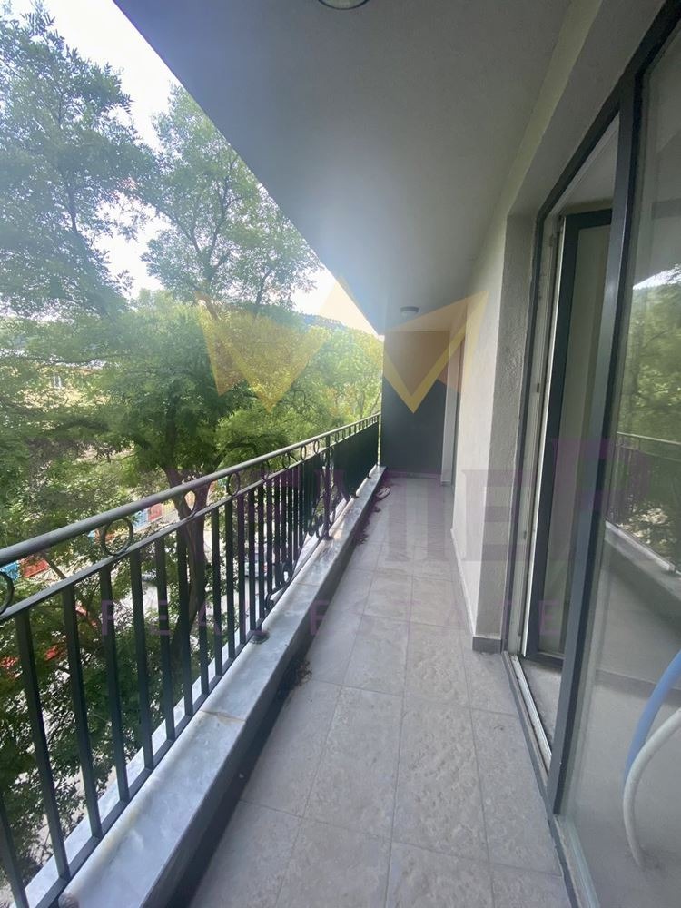 For Sale  1 bedroom Pernik , Tsentar , 97 sq.m | 97988863