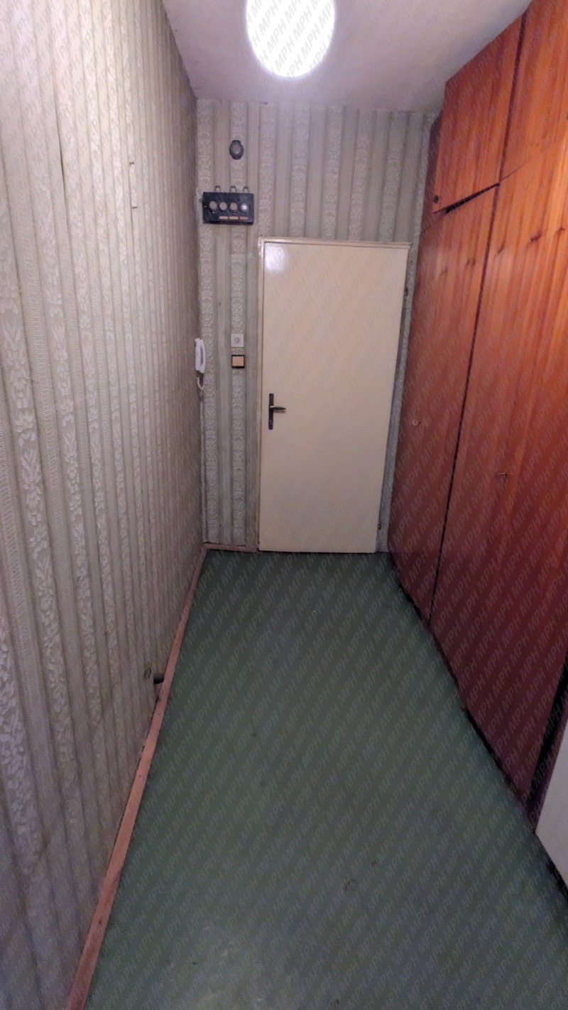 Продава 2-СТАЕН, гр. Своге, област София област, снимка 2 - Апартаменти - 53082426