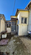 Продава КЪЩА, гр. Добрич, Кралска зона, снимка 1