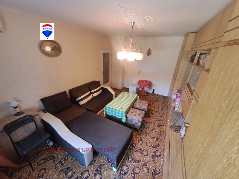 Продава  2-стаен град Русе , Чародейка - Юг , 61 кв.м | 35019165
