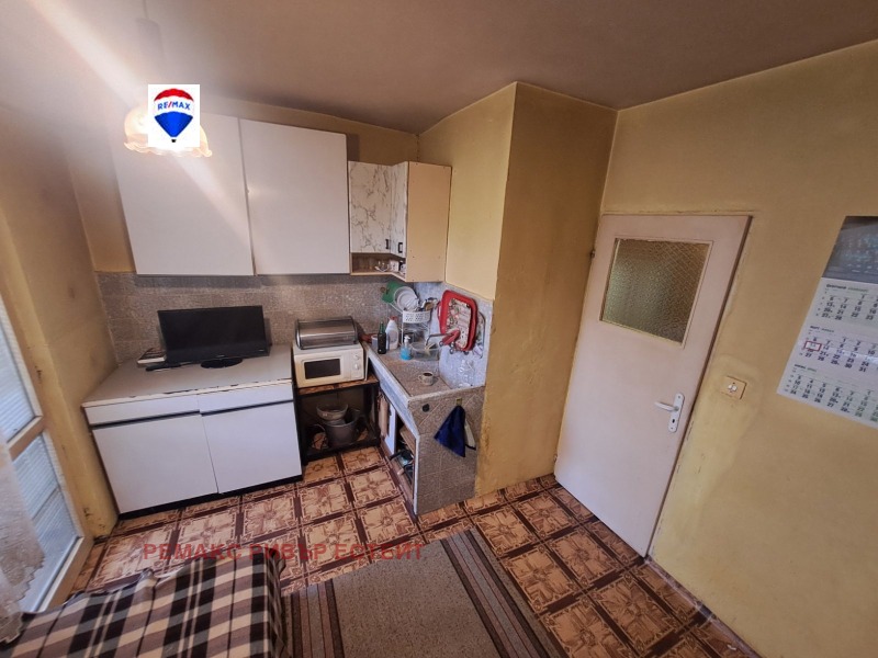 Продава  2-стаен град Русе , Чародейка - Юг , 61 кв.м | 35019165 - изображение [5]