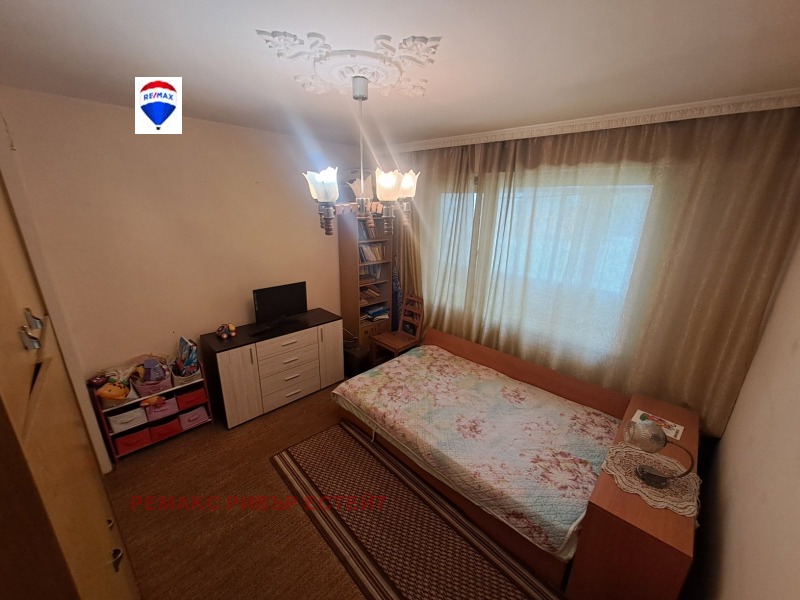 Продава  2-стаен град Русе , Чародейка - Юг , 61 кв.м | 35019165 - изображение [6]