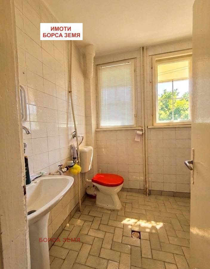 Продава 3-СТАЕН, гр. Търговище, Център, снимка 8 - Апартаменти - 51728357