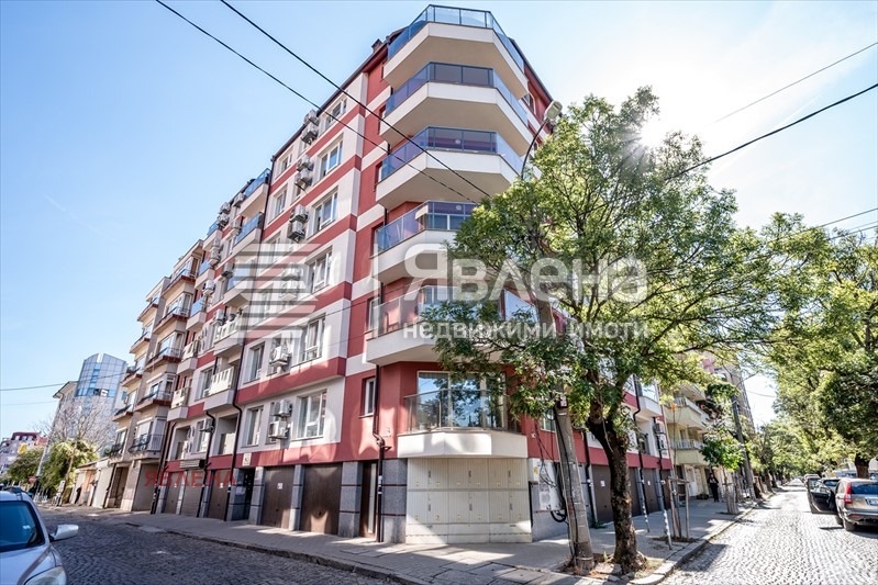 Продава 3-СТАЕН, гр. София, Център, снимка 15 - Апартаменти - 56364634