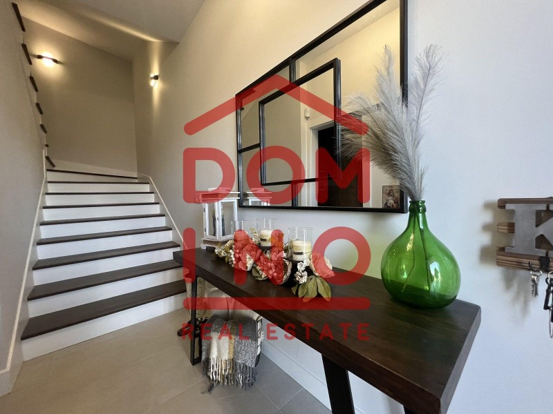 À venda  Casa região Plovdiv , Markovo , 240 m² | 22341282 - imagem [2]