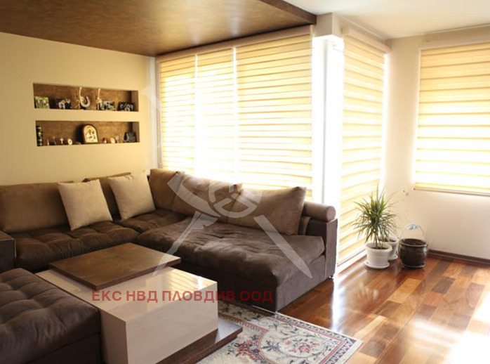 Продава МНОГОСТАЕН, гр. Пловдив, Кючук Париж, снимка 4 - Апартаменти - 53897087