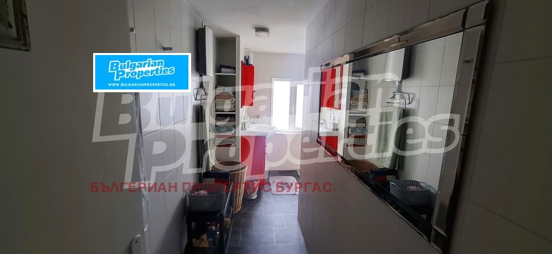 Продава КЪЩА, с. Светлина, област Бургас, снимка 10 - Къщи - 52667607