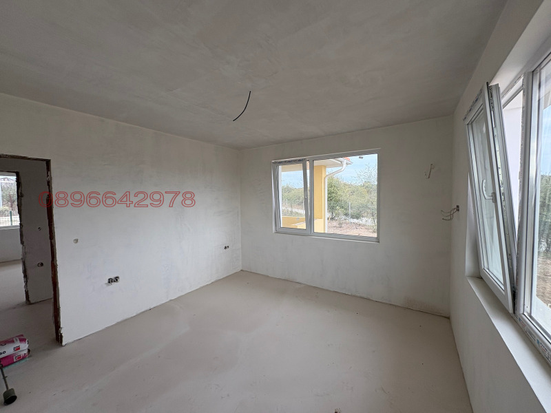 Продава КЪЩА, с. Черни връх, област Бургас, снимка 15 - Къщи - 52783290