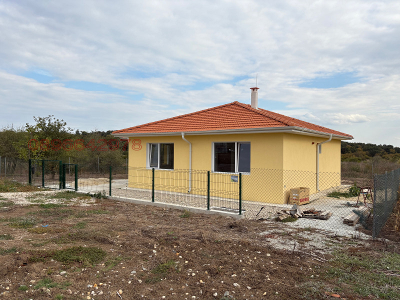 Продава КЪЩА, с. Черни връх, област Бургас, снимка 5 - Къщи - 52783290