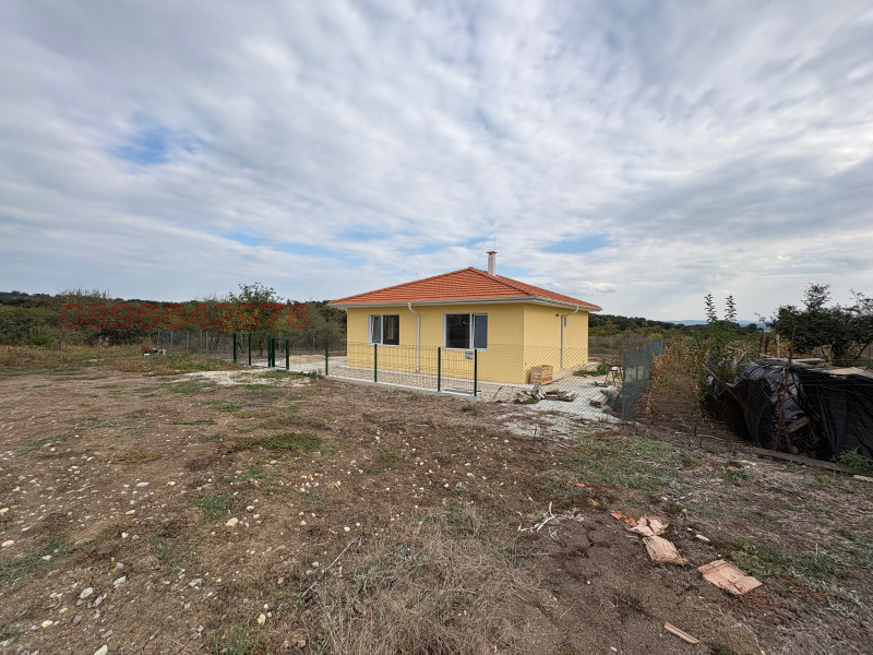 Продава КЪЩА, с. Черни връх, област Бургас, снимка 4 - Къщи - 52783290