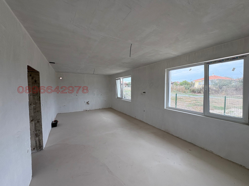 Продава КЪЩА, с. Черни връх, област Бургас, снимка 10 - Къщи - 52783290