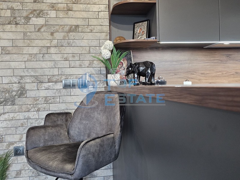 Продава КЪЩА, гр. Елена, област Велико Търново, снимка 5 - Къщи - 53056674