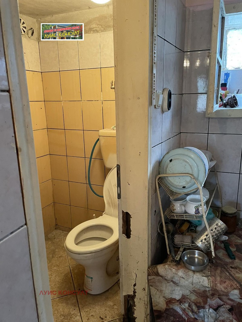 Продава КЪЩА, с. Вирове, област Монтана, снимка 2 - Къщи - 53229471