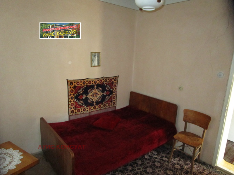 Продава КЪЩА, с. Вирове, област Монтана, снимка 6 - Къщи - 53229471