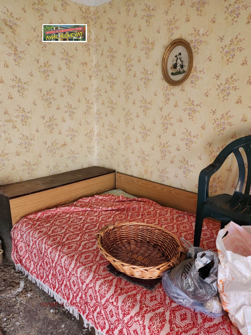 Продава КЪЩА, с. Вирове, област Монтана, снимка 4 - Къщи - 53229471