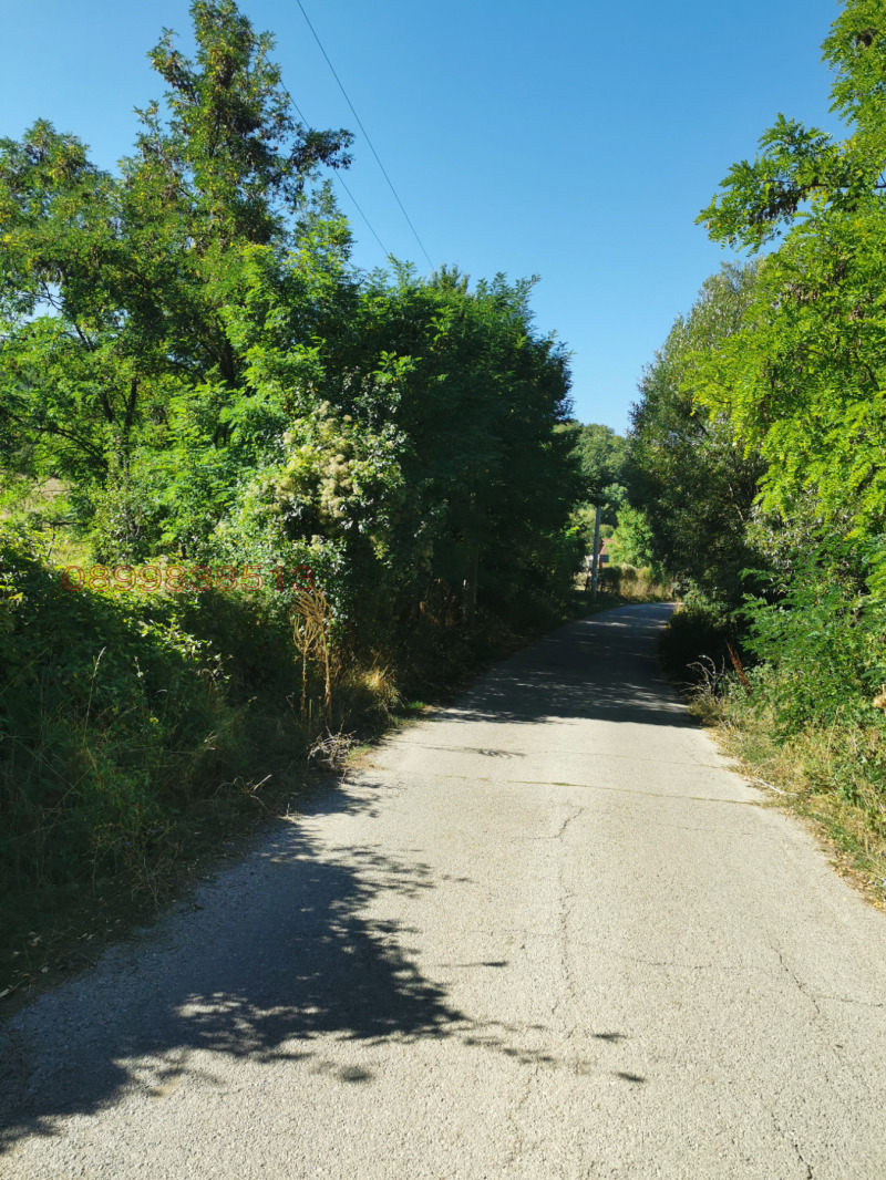 Продава ПАРЦЕЛ, с. Радибош, област Перник