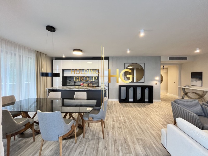 Продава 4-СТАЕН в град Варна, к.к. Слънчев ден - 302 кв.м / 876 676 € » 1 714 629.22 лв., ХОЛДИНГ ГРУП