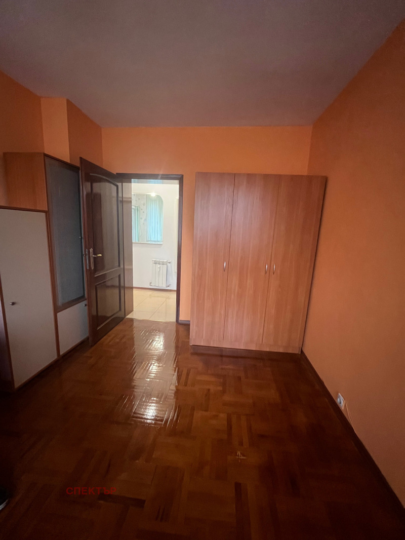 Продава  3-стаен град Перник , Център , 90 кв.м | 74342933 - изображение [9]