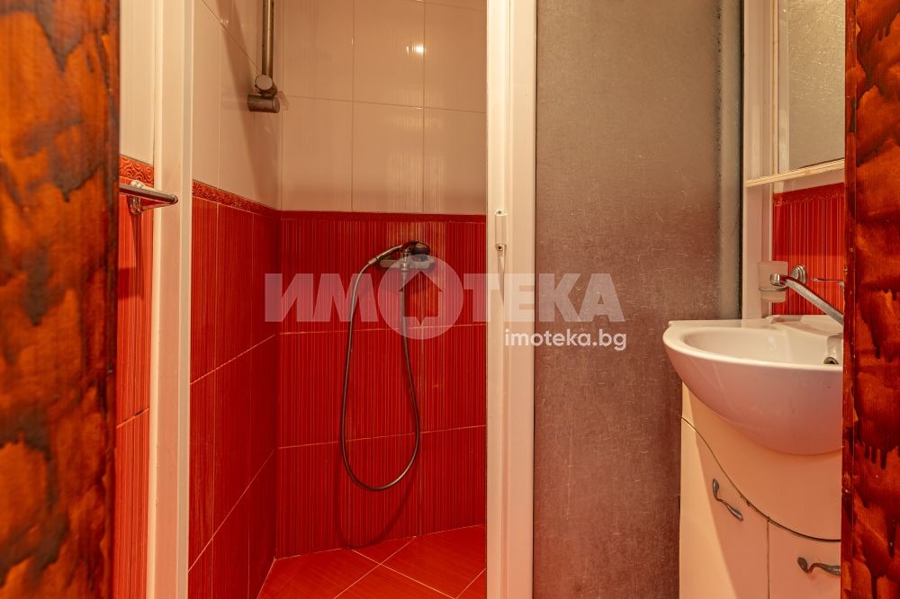 Продава МНОГОСТАЕН, гр. Варна, Завод Дружба, снимка 17 - Апартаменти - 54709591