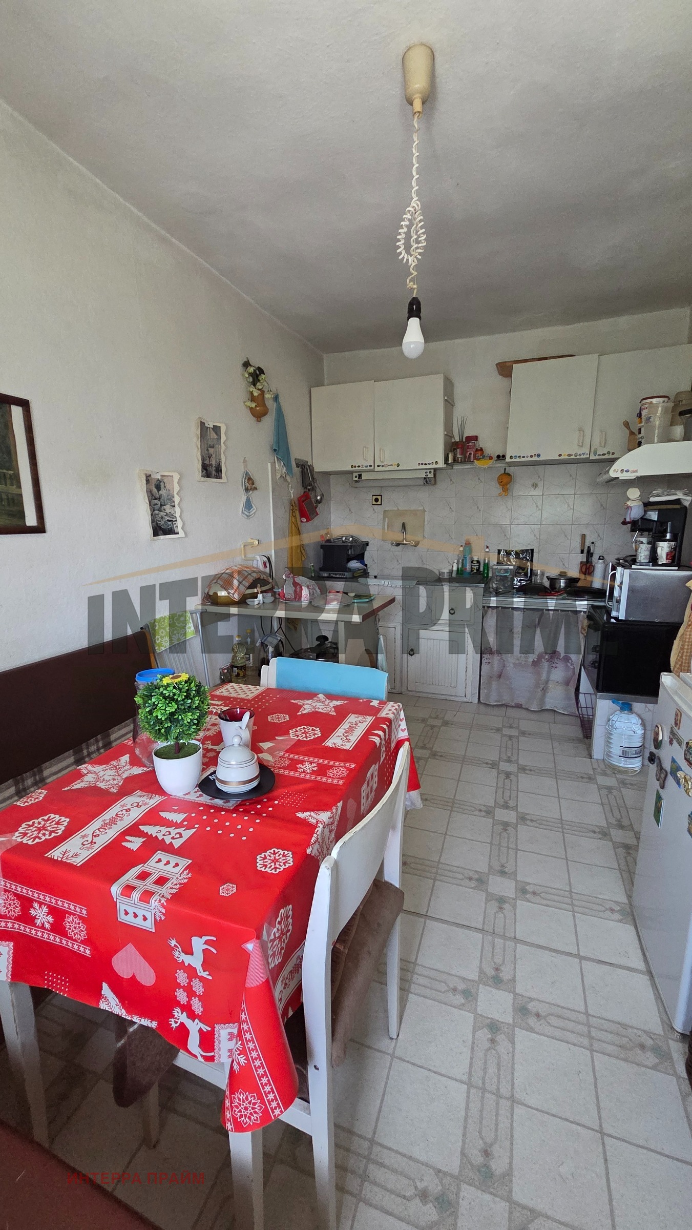 Продава ЕТАЖ ОТ КЪЩА, гр. Добрич, ЖП Гара, снимка 6 - Етаж от къща - 55054367