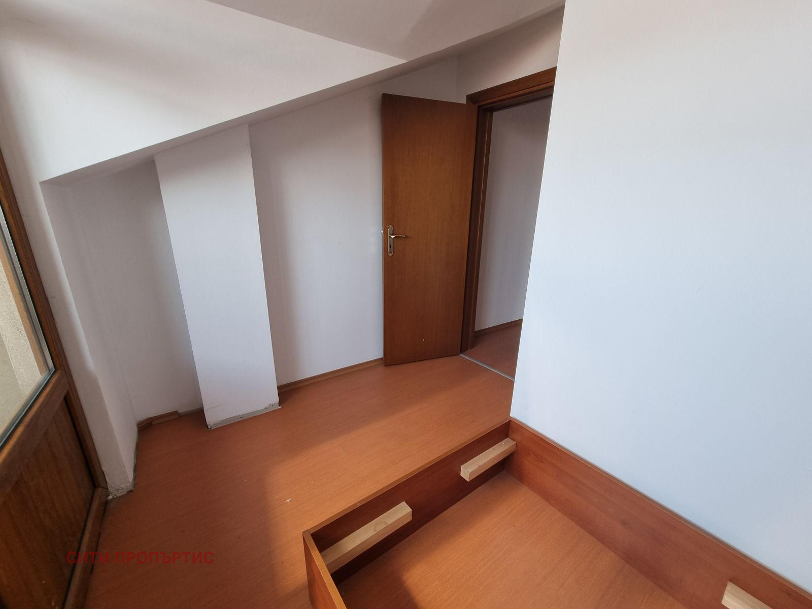 ������� 3-����� | Imot.bg � ����������� 8