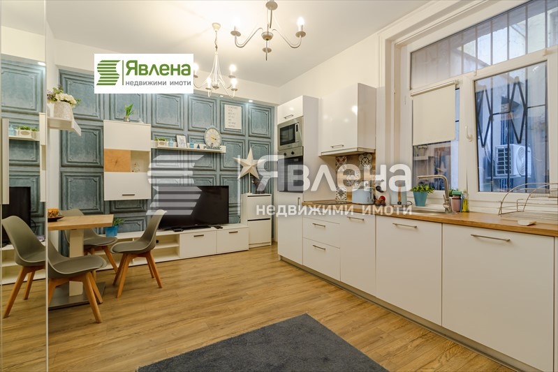 Продава  3-стаен, град София, Център •  299 500 € • ID 23185463 — holmes.bg - [1] 