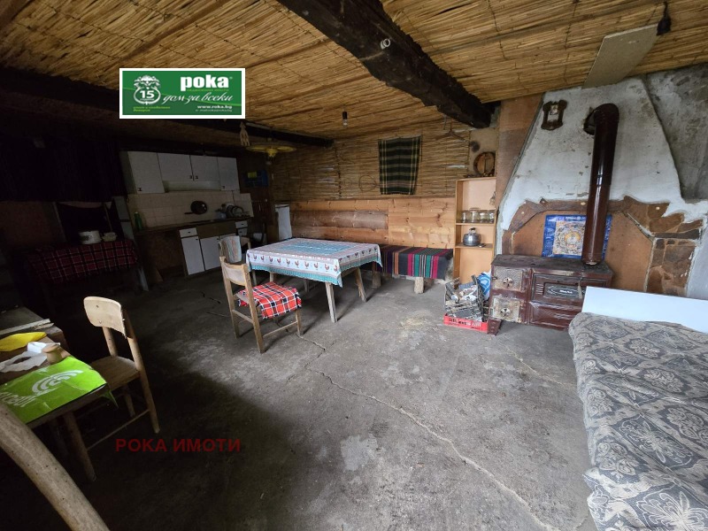 Продава КЪЩА, с. Бъдеще, област Стара Загора, снимка 3 - Къщи - 53498522