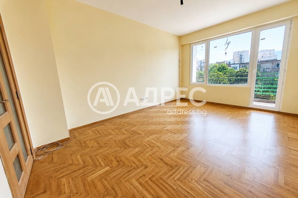 Продава 2-СТАЕН, гр. София, Толстой